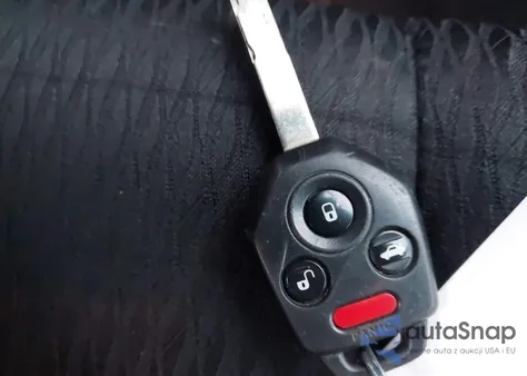 2011 Subaru Outback 2.5I Premium z USA, uszkodzony, nr VIN 4S4BRBCC3B3321656